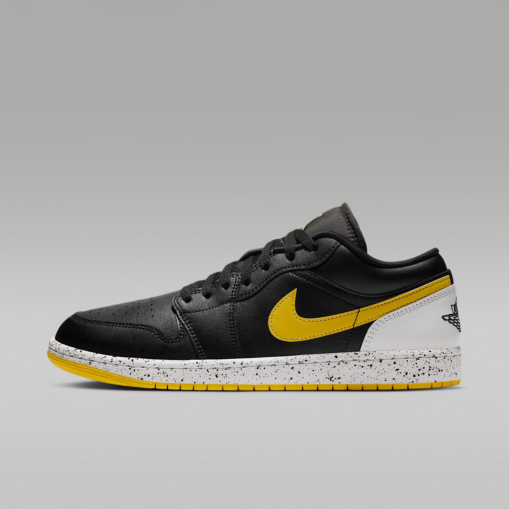 Air Jordan 1 Low SE Men's Shoes. Nike JP